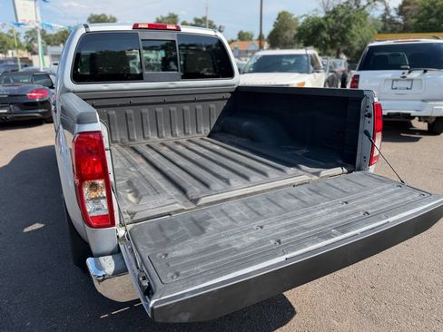 Used 2016 Nissan Frontier SV AWD/4WD image 8