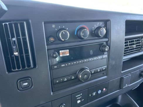 New 2025 GMC Savana 2500 Extended w/ Driver Convenience Package image 13