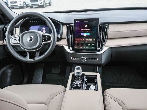 New 2026 Volvo XC90 T8 Plus image 21