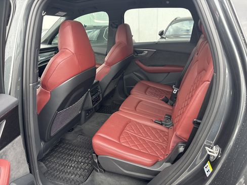 Used 2022 Audi SQ7 Premium Plus w/ SQ7 Executive Package image 26