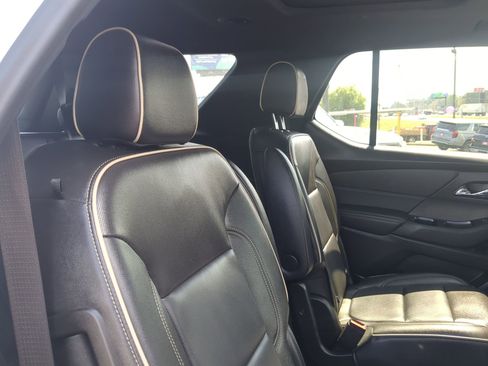 Used 2022 Chevrolet Traverse Premier w/ Redline Edition image 30