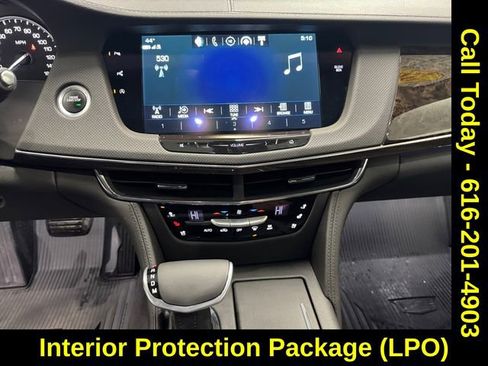 Used 2018 Cadillac CT6 Luxury image 5