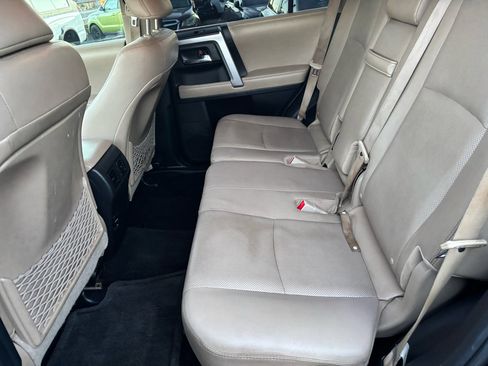 Used 2015 Toyota 4Runner SR5 image 9