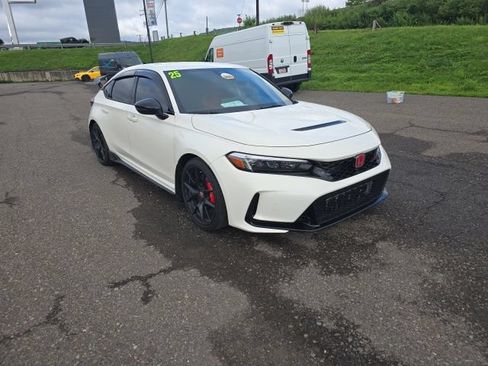 Used 2025 Honda Civic Type R image 2