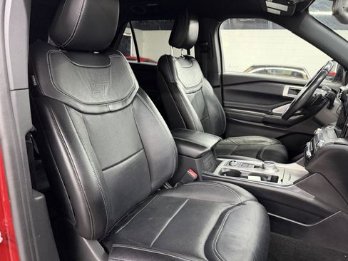 Used 2020 Ford Explorer ST w/ ST Street Pack image 25