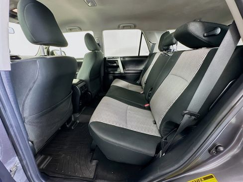 Used 2016 Toyota 4Runner SR5 AWD/4WD image 26