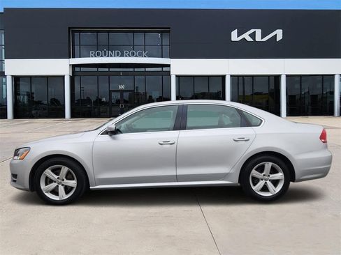 Used 2012 Volkswagen Passat 2.5 SE image 4
