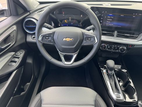 New 2026 Chevrolet Trax LT w/ Driver Confidence Package image 18