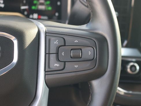 Used 2025 GMC Sierra 1500 SLT AWD/4WD image 21
