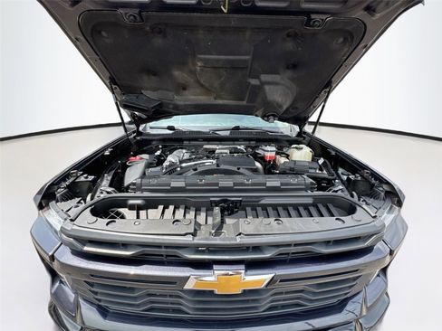 Used 2024 Chevrolet Silverado 2500 Custom w/ Custom Value Package AWD/4WD image 21