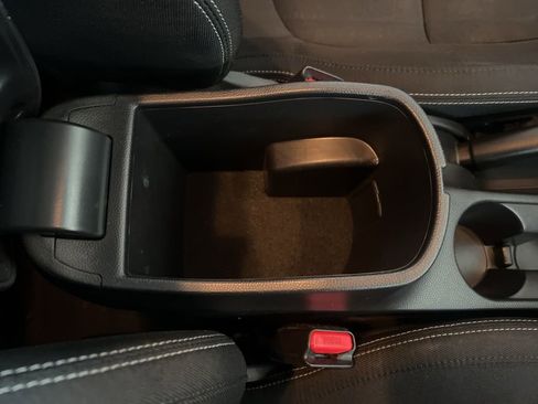 Used 2017 Kia Soul + image 24