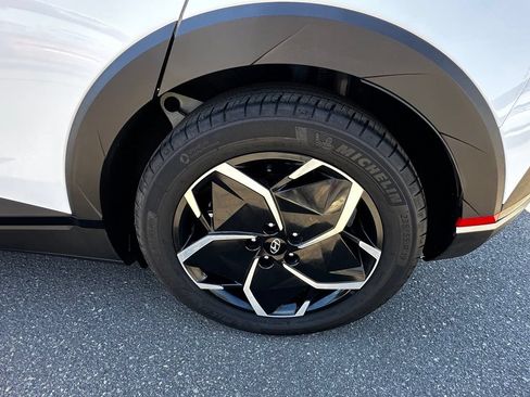 Used 2024 Hyundai Ioniq 5 SE RWD image 10