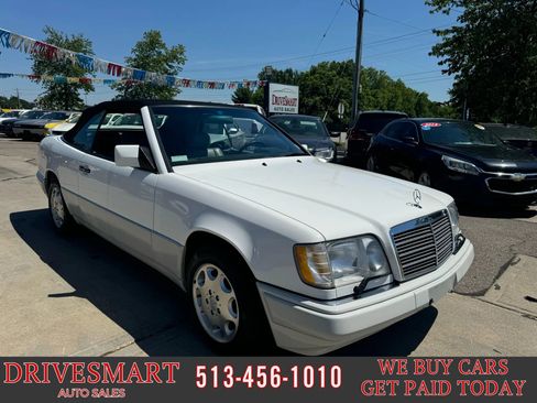 Used 1995 Mercedes-Benz E 320 Convertible image 1