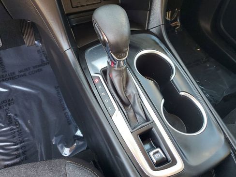 Used 2022 Chevrolet Equinox LT image 24