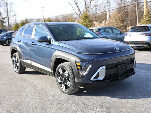 Certified 2025 Hyundai Kona SEL image 1