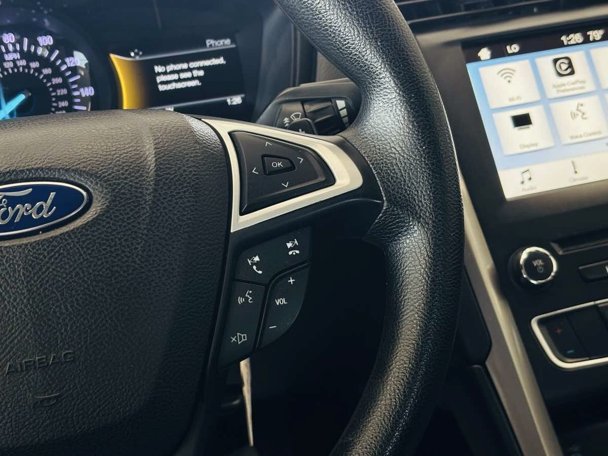 Used 2018 Ford Fusion SE w/ Fusion SE Technology Package FWD image 45