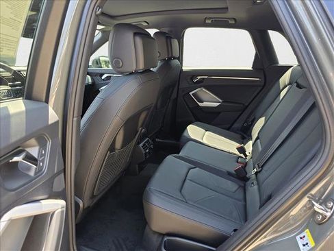 New 2025 Audi Q3 2.0T Premium image 18