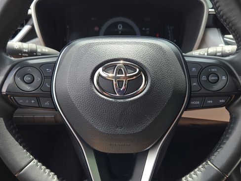 Used 2025 Toyota Corolla XSE FWD image 29