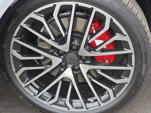 New 2026 Audi SQ5 Premium Plus image 31