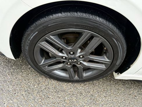 Used 2020 Kia Forte GT-Line FWD image 34