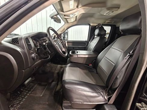 Used 2011 Chevrolet Silverado 2500 LT w/ Snow Plow Prep Package AWD/4WD image 28