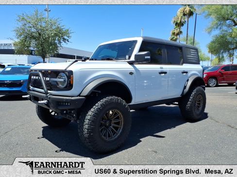 Used 2023 Ford Bronco Wildtrak AWD/4WD image 1