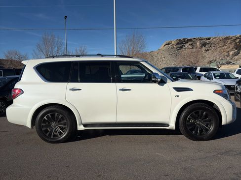 Used 2020 Nissan Armada Platinum w/ Interior Lighting Package image 6