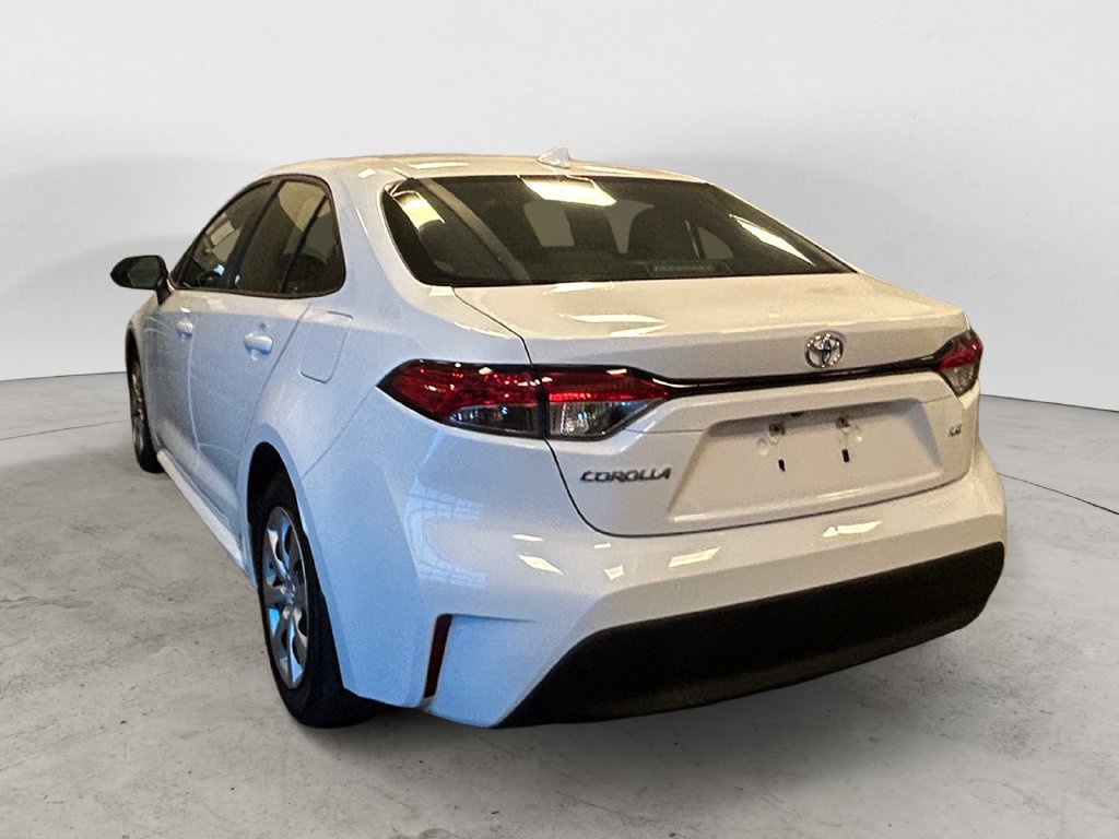 Used 2024 Toyota Corolla LE FWD image 3