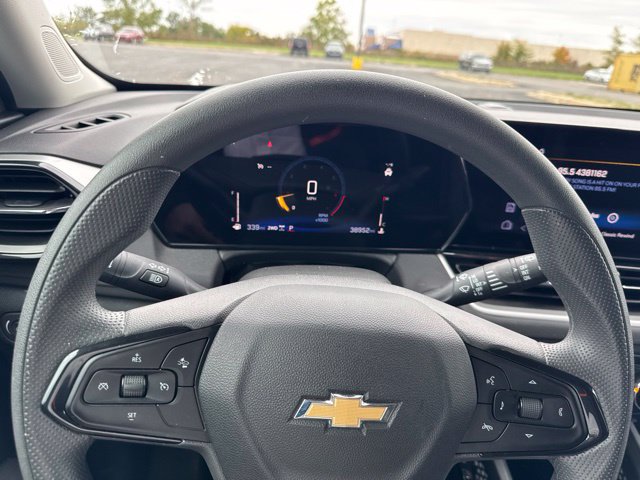 Used 2025 Chevrolet TrailBlazer LT AWD/4WD image 9