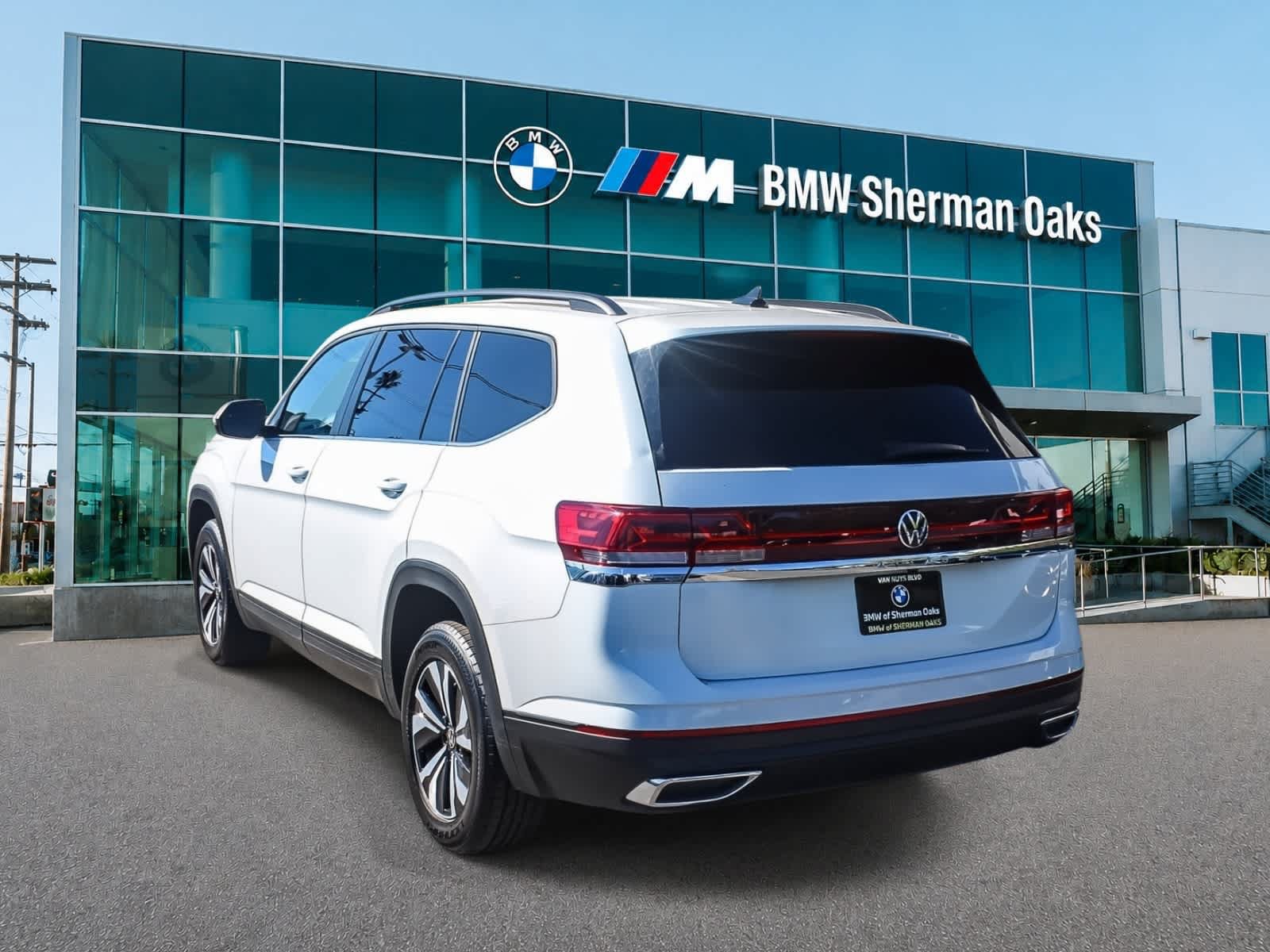 Used 2024 Volkswagen Atlas SE FWD image 6