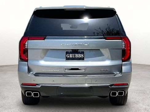 Used 2025 GMC Yukon XL Denali Ultimate AWD/4WD image 4