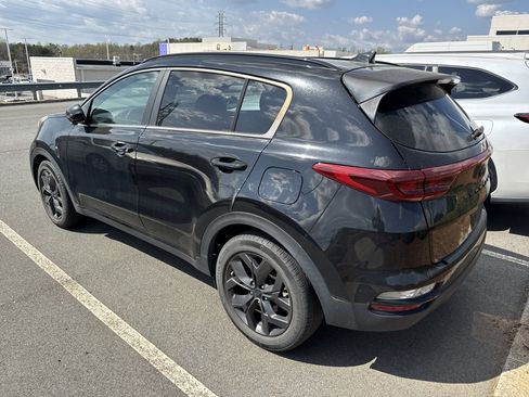 Used 2022 Kia Sportage Nightfall Edition image 8