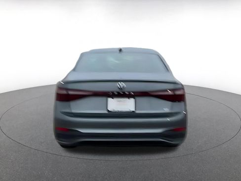 Used 2025 Volkswagen Jetta SE image 4