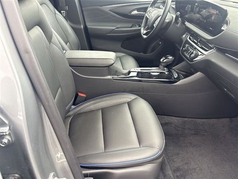Certified 2024 Buick Envista Sport Touring w/ Convenience I Package image 26