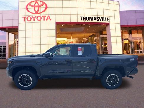 New 2025 Toyota Tacoma TRD Off-Road w/ TRD Off Road Premium Package AWD/4WD image 8