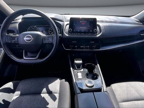 Used 2025 Nissan Rogue SV AWD/4WD image 8