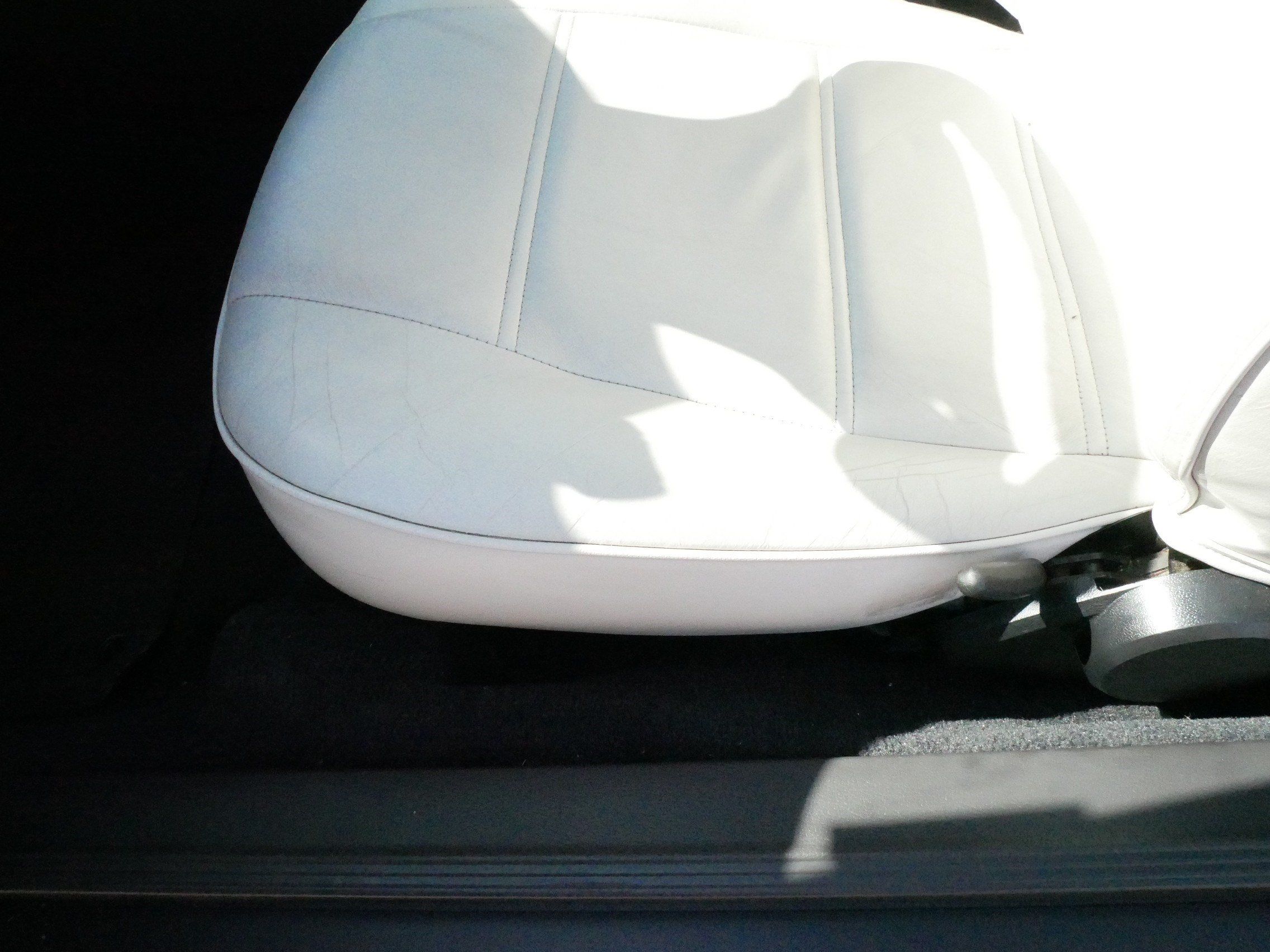 Used 2002 Ford Mustang Convertible RWD image 18