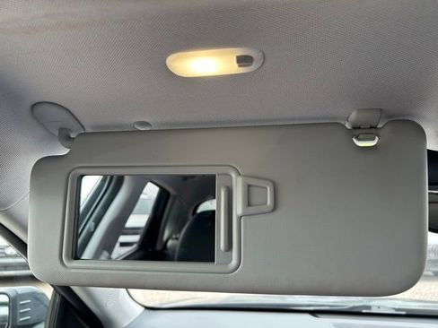 Used 2024 Hyundai Kona Limited image 33