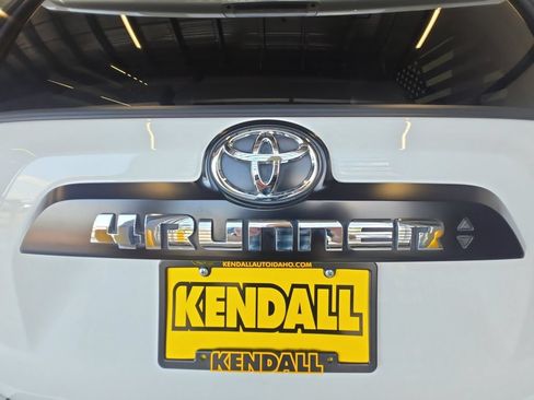 Used 2024 Toyota 4Runner TRD Off-Road Premium w/ Off Road Premium Plus Package AWD/4WD image 29