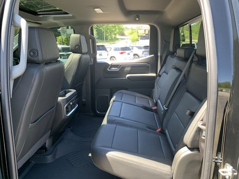 Used 2024 Chevrolet Silverado 1500 LTZ w/ LTZ Premium Package AWD/4WD image 42