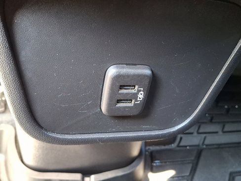 Used 2022 Chevrolet Equinox LT image 11