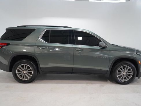 Used 2022 Chevrolet Traverse LT AWD/4WD image 9