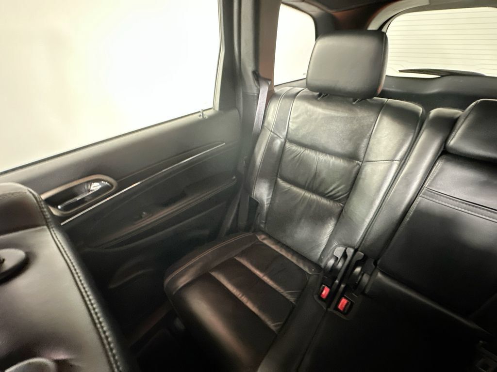 Used 2015 Jeep Grand Cherokee Limited AWD/4WD image 12