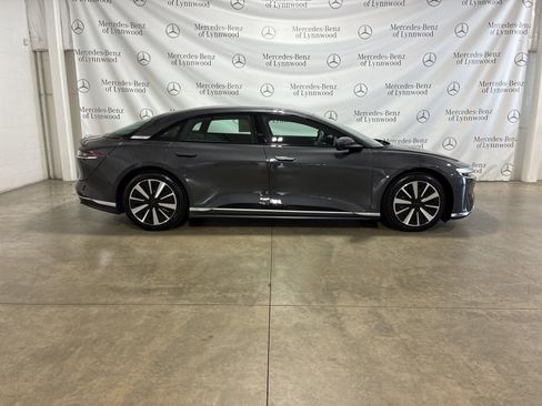 Used 2025 Lucid Air Touring AWD/4WD image 3