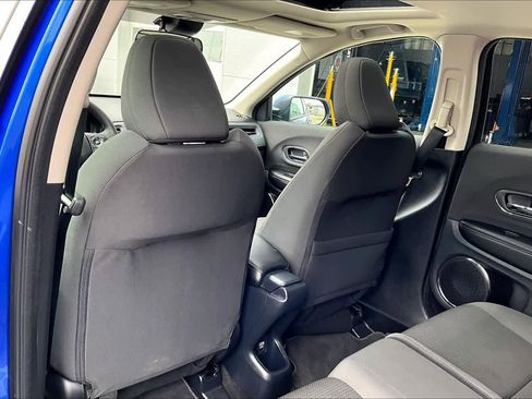 Used 2021 Honda HR-V EX image 12