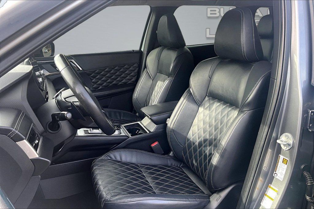 Used 2022 Mitsubishi Outlander SEL AWD/4WD image 24