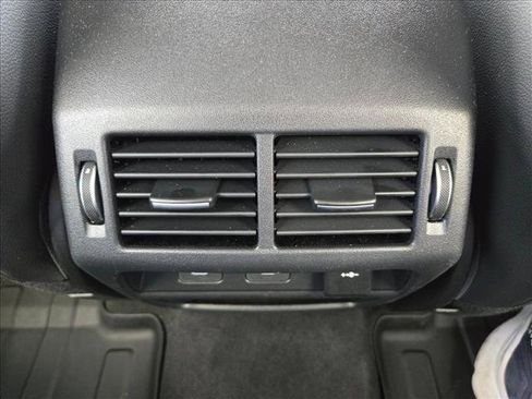 Certified 2025 Land Rover Discovery Sport S image 15