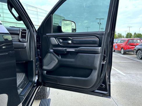 Used 2019 RAM 1500 Limited AWD/4WD image 16