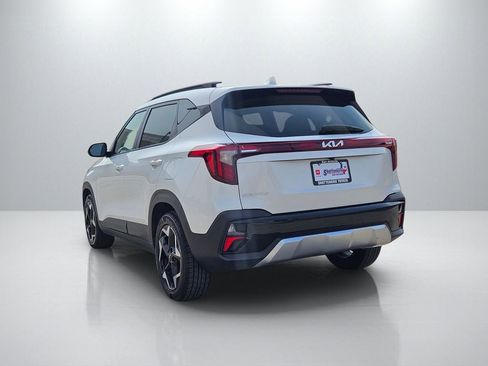 Used 2025 Kia Seltos S FWD image 7