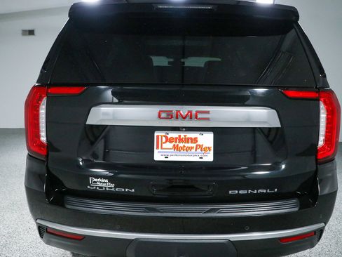 Used 2021 GMC Yukon Denali AWD/4WD image 8